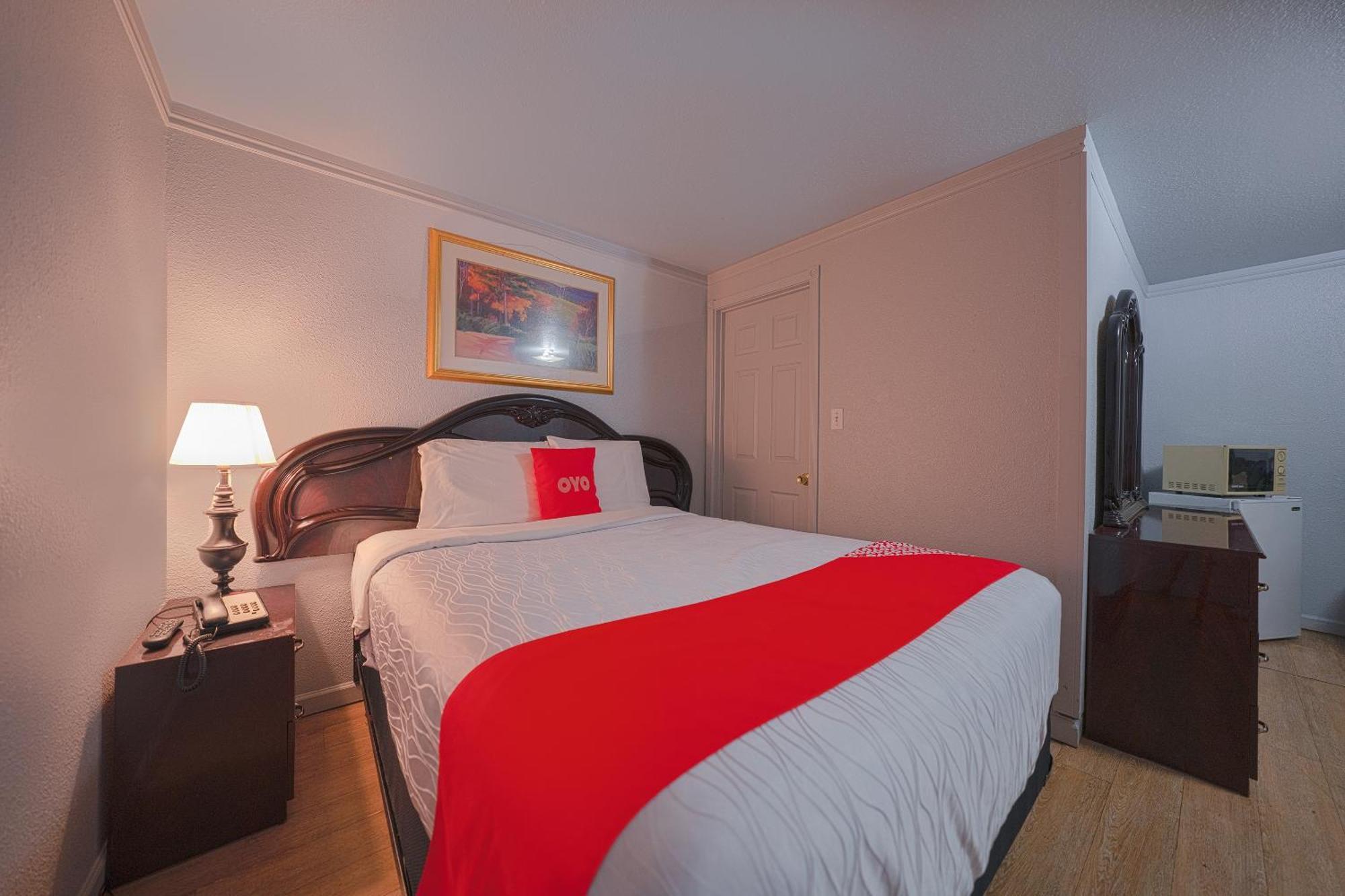 Oyo Hotel Portland Or Near Airport 格雷舍姆 外观 照片