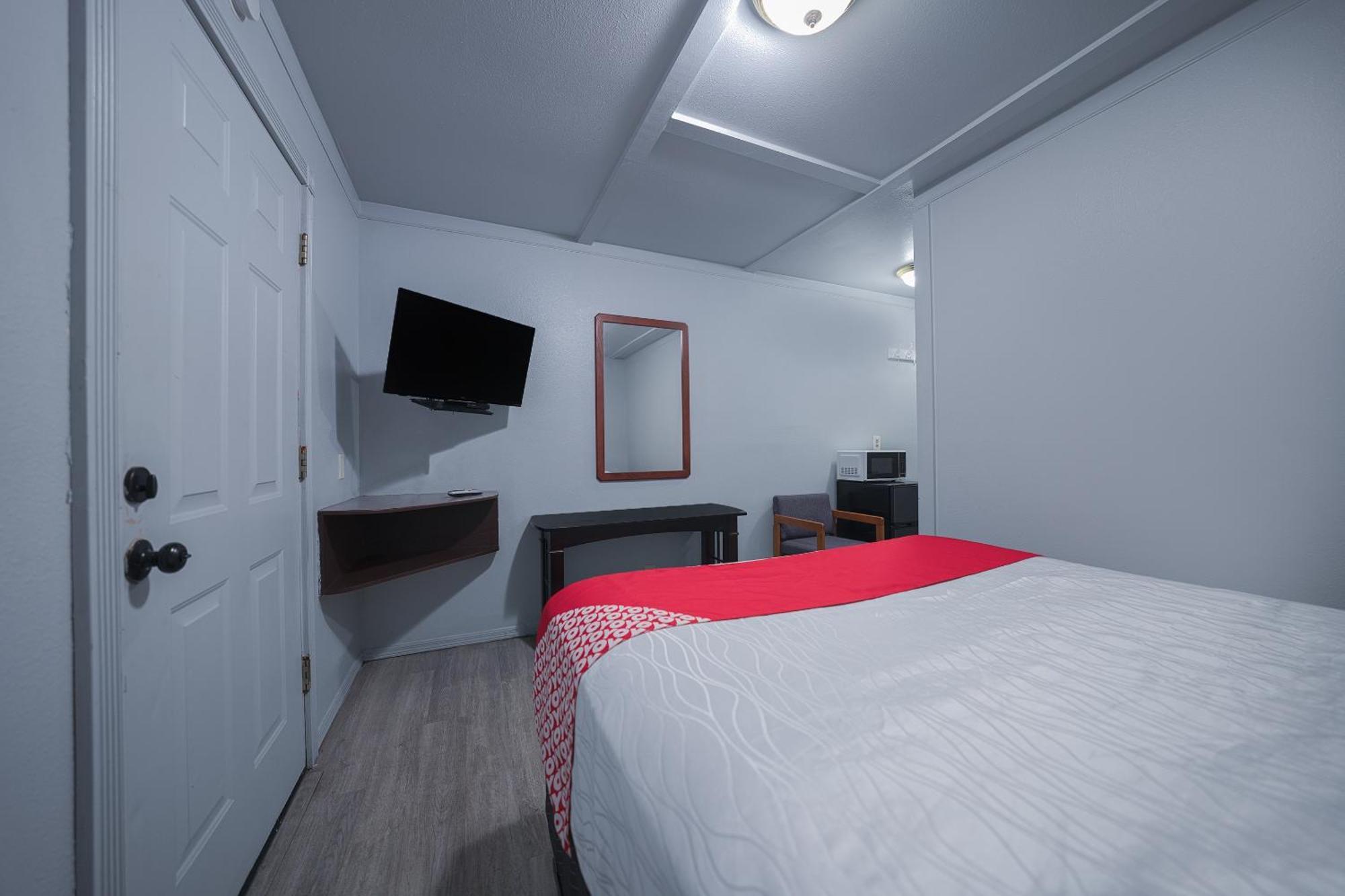 Oyo Hotel Portland Or Near Airport 格雷舍姆 外观 照片