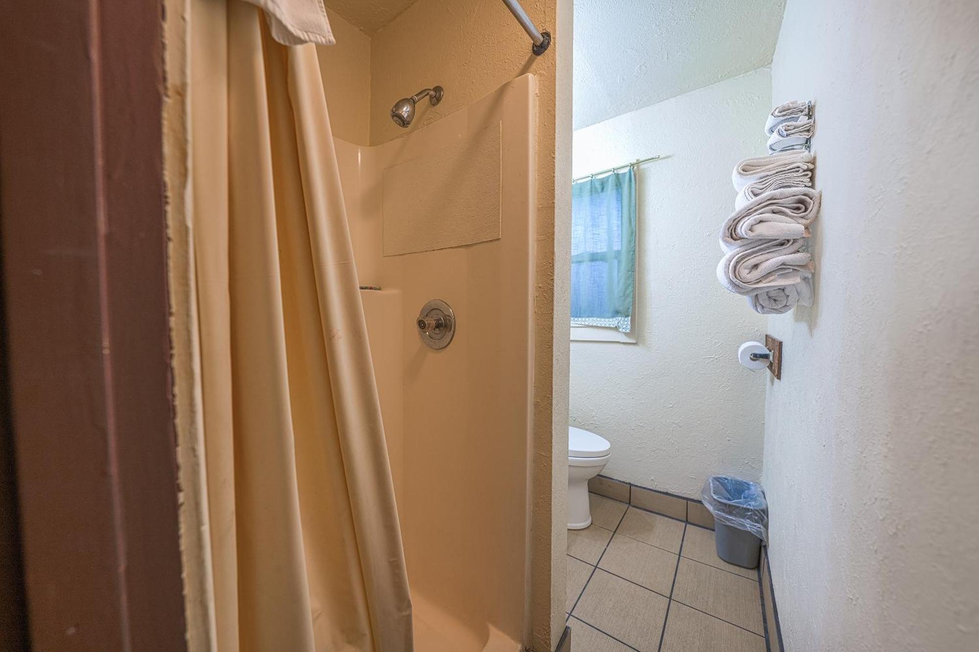 Oyo Hotel Portland Or Near Airport 格雷舍姆 外观 照片