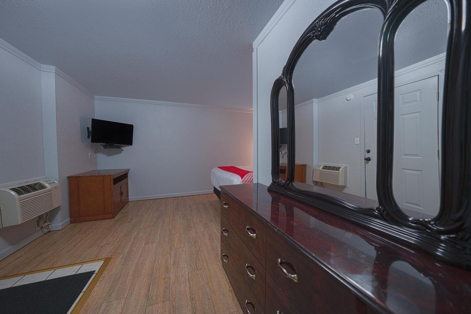 Oyo Hotel Portland Or Near Airport 格雷舍姆 外观 照片