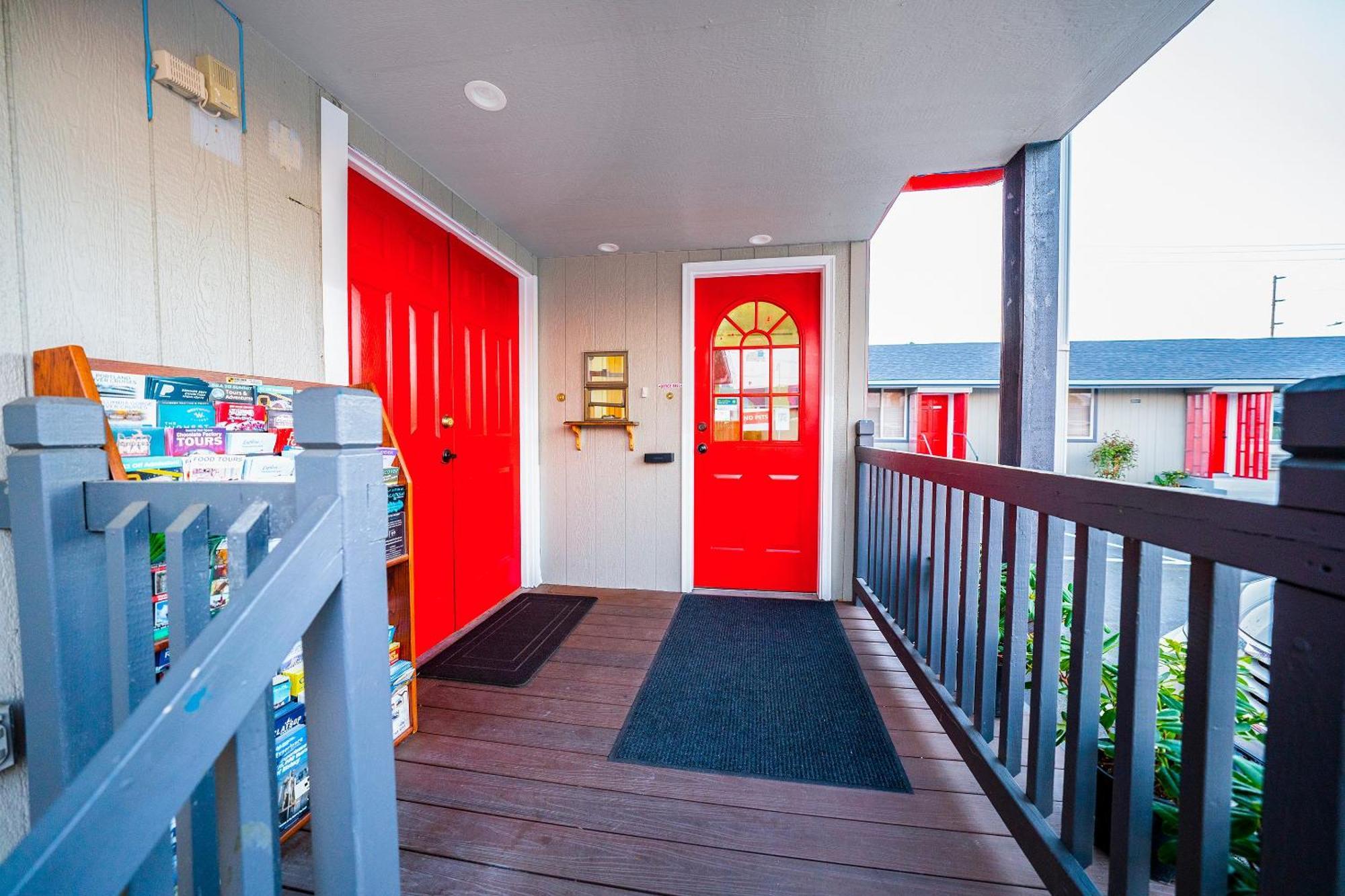 Oyo Hotel Portland Or Near Airport 格雷舍姆 外观 照片