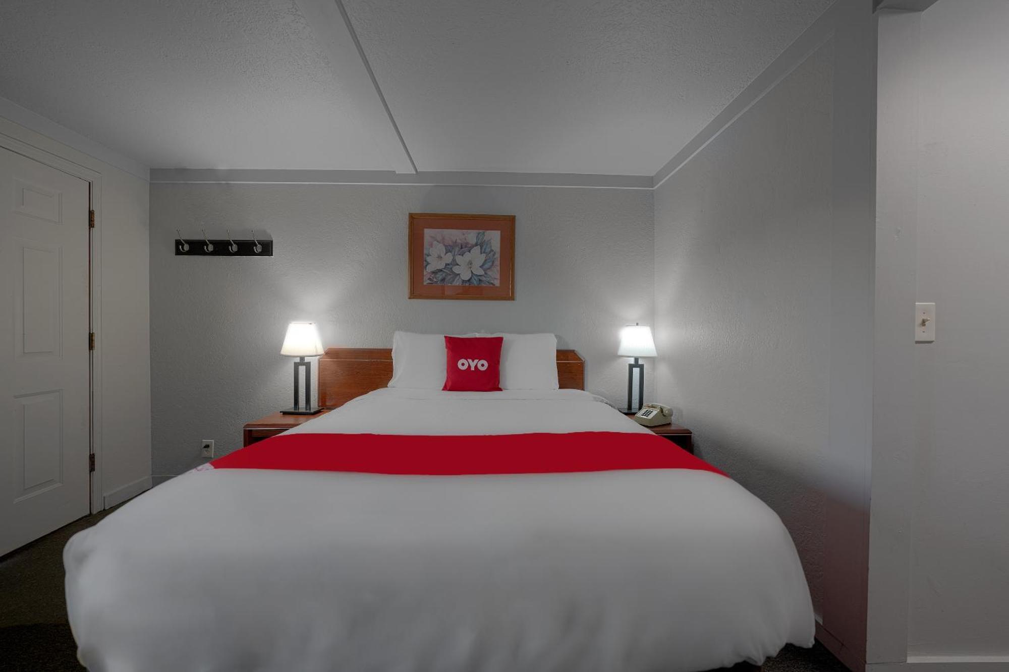 Oyo Hotel Portland Or Near Airport 格雷舍姆 外观 照片
