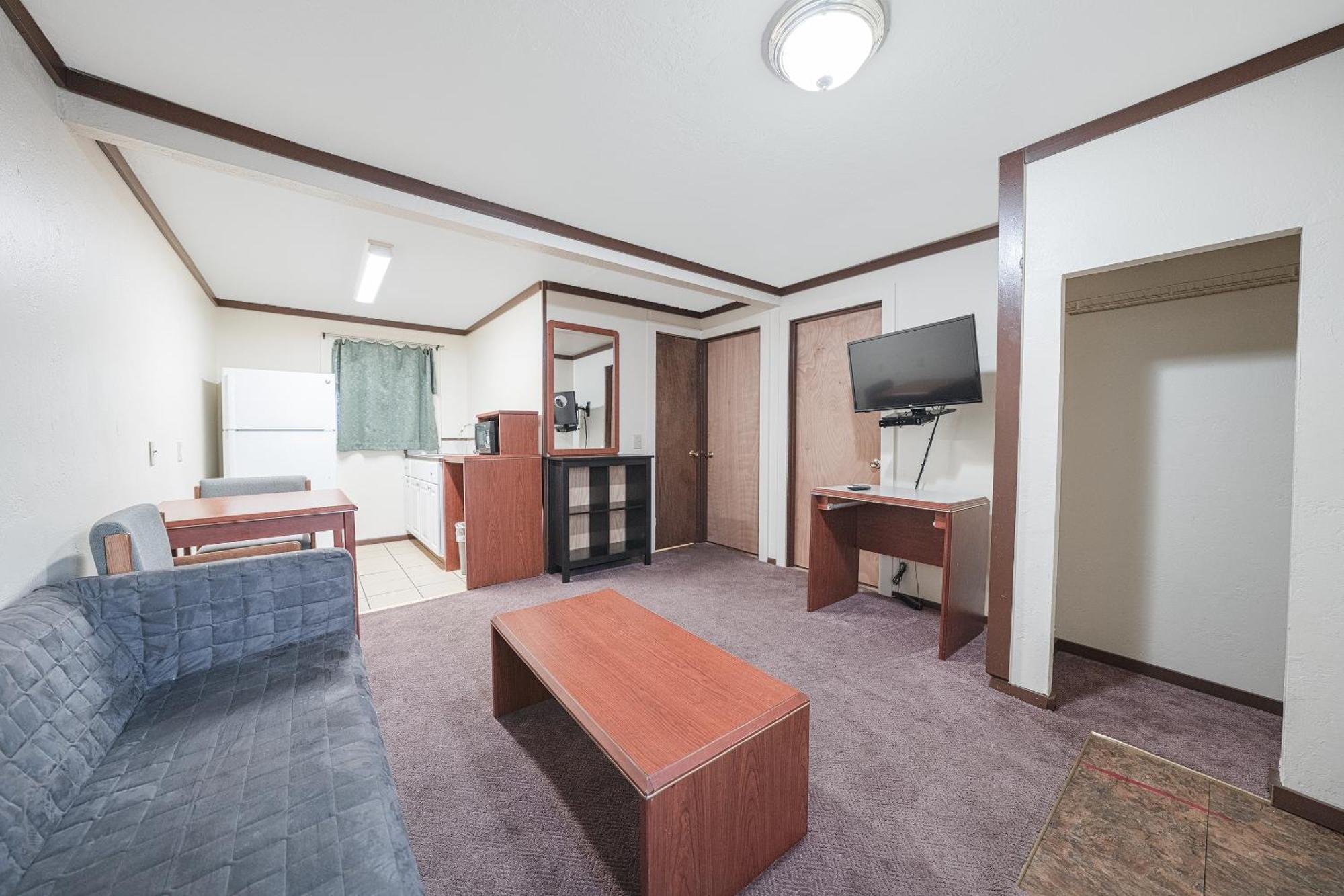 Oyo Hotel Portland Or Near Airport 格雷舍姆 外观 照片