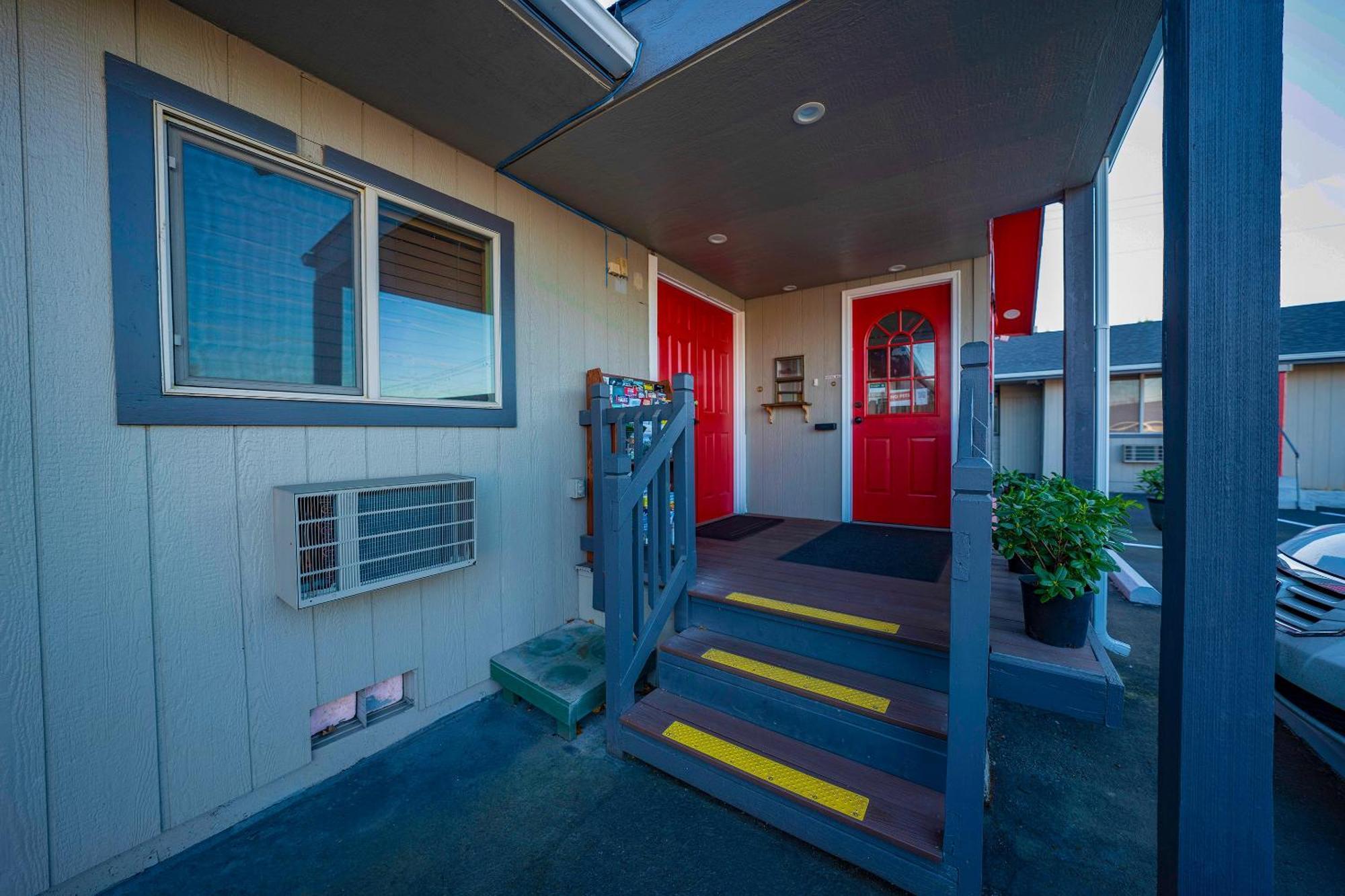 Oyo Hotel Portland Or Near Airport 格雷舍姆 外观 照片